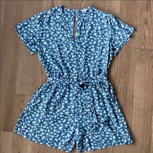 Sophia Tie Waist Romper size S